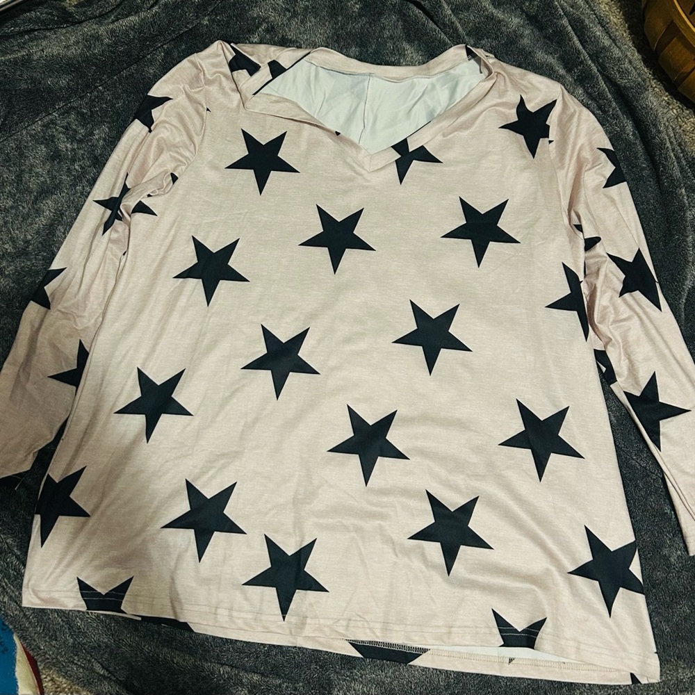 SHEIN Pink Star Long Sleeve Tee